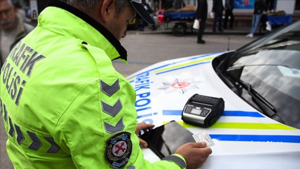 Kanun teklifi komisyondan geçti! Trafik cezaları artırılıyor