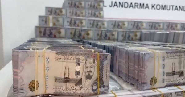 İstanbul'da parada sahtecilik operasyonu: 5 gözaltı