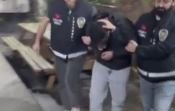 İstanbul'da sosyal medyadan tanıştığı kadınları gasbetti