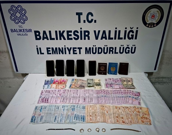Balıkesir'de fuhuş operasyonu: 3 tutuklama