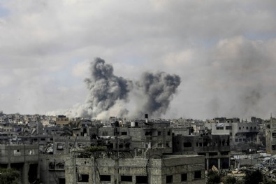 İsrail'in Gazze'ye saldırılarında can kaybı 52 bin 567'ye yükseldi