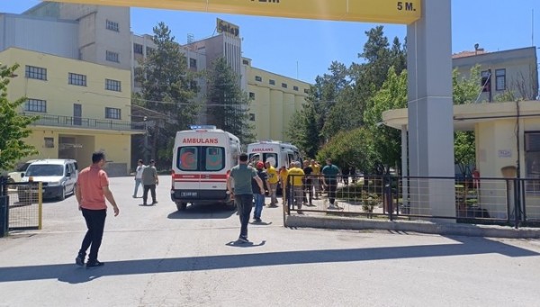 Çorum'da un fabrikası patladı: Çok sayıda yaralı var