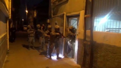 Adana'da DEAŞ'ın uyuyan hücresine operasyon: 6 gözaltı