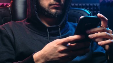 FBI'dan telefon kullanıcılarına uyarı! Metin dolandırıcılığına dikkat edin