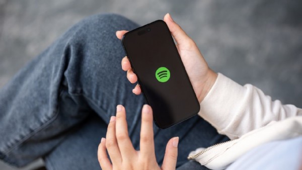 Spotify kullanıcılarına yeni özellik! Beğenmediğiniz şarkıları 30 günlüğüne erteleyin