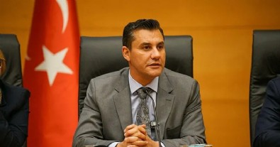 Ferdi Zeyrek'in cenazesi hastaneden alındı! İlk tören belediye binasında Haberi