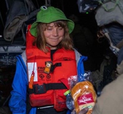 Madleen Gemisi'ne İsrail'den Korsan Müdahale: Aktivistlere Zorla Gözaltı, Dünya Ayakta!