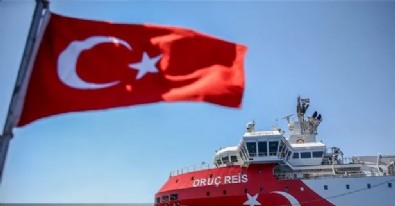 Bakan Bayraktar duyurdu! Oruç Reis Somali görevini başarıyla tamamladı