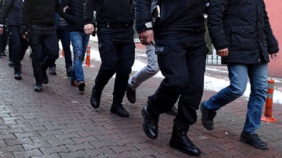 Sosyal medya fenomenlerine operasyon! 10 kişi gözaltına alındı Haberi