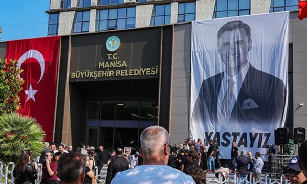 Zeyrek'in ardından hüzünlü seçim! Manisa'nın yeni belediye başkanı belli oluyor!