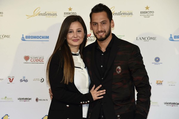 Hakan Çalhanoğlu Kimdir, Aslen Nereli, Kaç Yaşında, Boyu ve Piyasa Değeri? İşte Hayatı ve Futbol Kariyeri