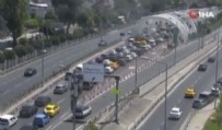Avrasya Tüneli'nde korku dolu anlar! Araç yangını trafiği kilitledi Haberi