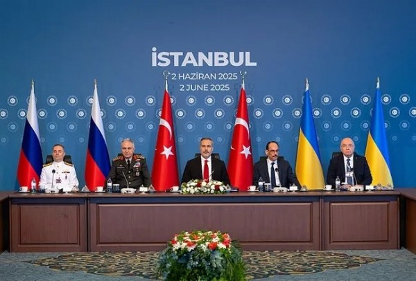 Türkiye öncülüğünde Rusya-Ukrayna zirvesi! Bakan Fidan: Tüm dünyanın gözü buraya odaklandı