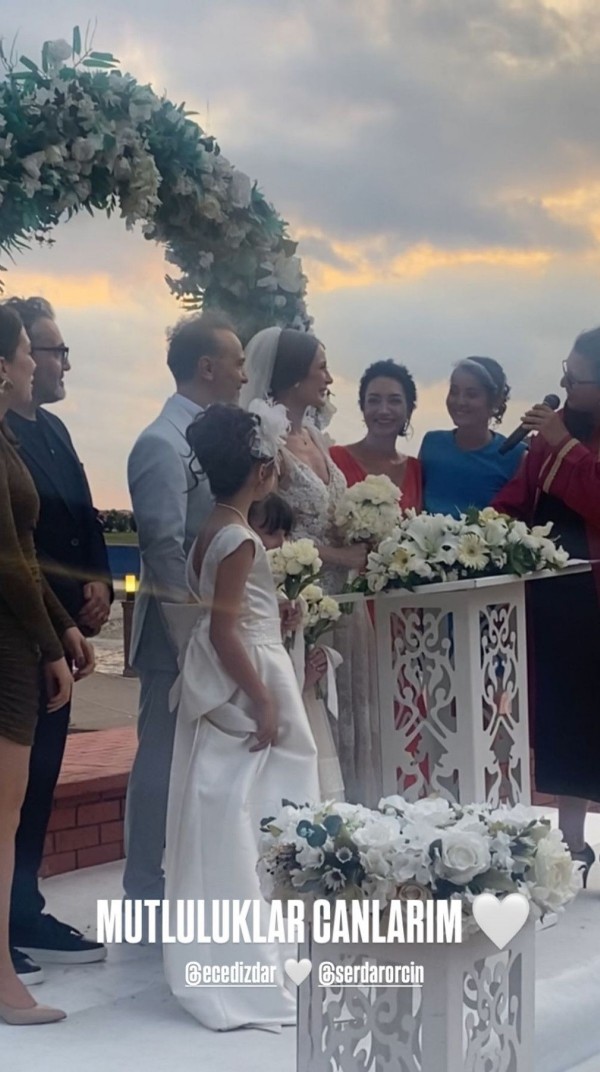 Ece Dizdar ile Serdar Orçin evlendi