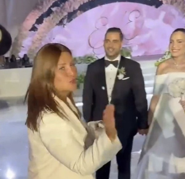 Sinan Engin'in kızı dünyaevine girdi! Ünlü iş insanıyla dünür oldu
