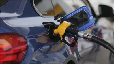 Araç sahiplerine müjde! Motorine indirim geldi