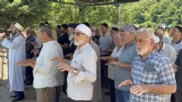 Köylüleri endişe kapladı! Meydanda toplanıp dua ettiler Haberi
