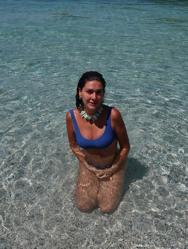 Bergüzar Korel'den tatil keyfi