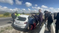  NEVŞEHİR - Nevşehir'de takla atan otomobil refüje devrildi: Çok sayıda yaralı var