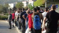 GREV - İzmir’de işçilerin grevi 7’nci gününde! Otobüs seferleri aksadı, duraklarda uzun kuyruklar oluştu