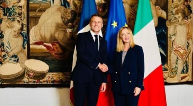 Meloni ve Macron, İtalya'da bir araya geldi