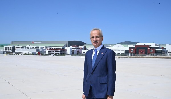 Abdulkadir Uraloğlu: Hava yolu taşımacılığında ek seferler devreye alındı