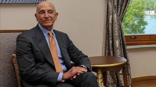 Özel temsilci Barrack duyurdu: ABD Suriye’deki üslerini boşaltıyor