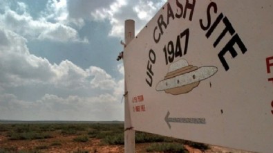 Pentagon’un UFO sırrı ifşa oldu: Gizli silah programlarını gizliyorlarmış