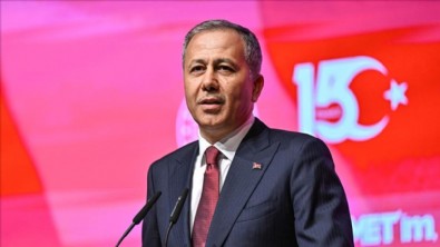 Bakan Yerlikaya'dan 15 Temmuz paylaşımı! “Milletimiz ülkemizin dört bir yanında o hainlere gereken cevabı verdi” Haberi