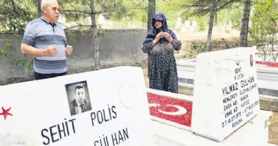İki oğlunu da vatan için şehit verdi! Şehit babasının sözleri Türkiye'yi ağlattı Haberi