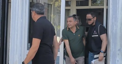 CHP’li başkanın rüşvet trafiğini yeğen yürütüyordu! Başkanın yeğeni 'çantacı' çıktı