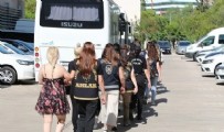 Antalya'da eş zamanlı 'gece avı' operasyonu! Fuhuş tuzağıyla yağma! Haberi