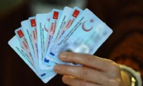 Ehliyetlerini yenileyecekler dikkat! Tarihi kaçıran 7 bin liradan fazla ödeyecek Haberi