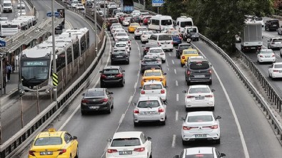 Araç sahipleri dikkat! 6 ay içinde alınmazsa devlet satışa çıkaracak