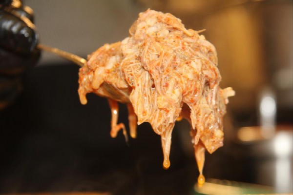 Bu yemeğin sofraya gelmesi 12 saat! Adeta vitamin deposu...