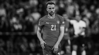 Diogo Jota Neden Öldü? Liverpool Futbolcusu Diogo Jota Öldü mü? Diego Jota Kimdir, Hangi Arabayla Kaza Yaptı? Kaç Çocuğu Vardı, Eşi Kimdi? Diogo Jota Saat Kaçta Öldü?