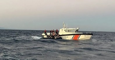 Çanakkale Ayvacık açıklarında 17 kaçak göçmen yakalandı