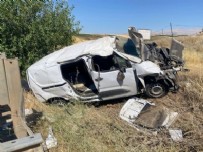 Adıyaman'da hafif ticari araç şarampole devrildi: 1 ağır yaralı Haberi