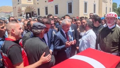 Şehit Celattin Uyanık gözyaşları içinde son yolculuğuna uğurlandı