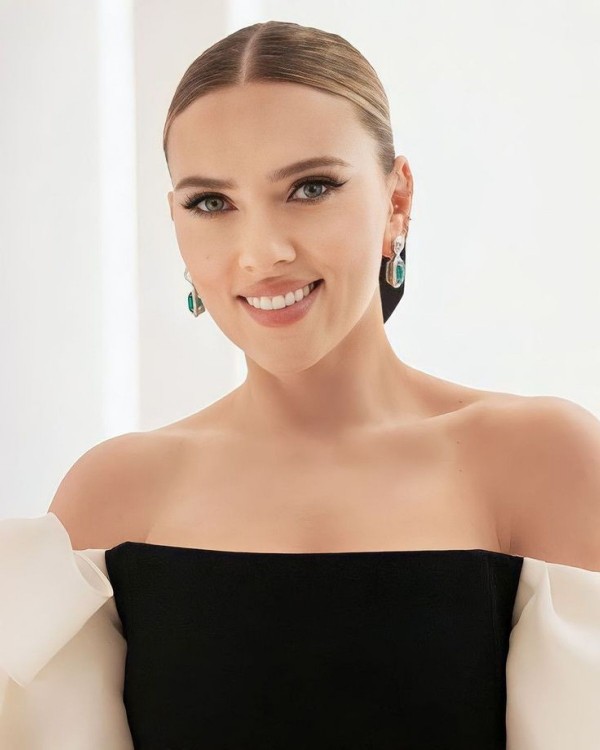 Hollywood tarihine geçti