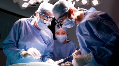 Midesinden çıkan kitle herkesi şaşırttı: 21 santimetre çapında...