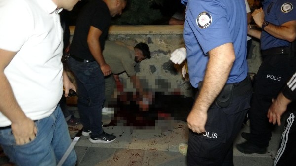 Kavganın sonu kötü bitti! Yaşamını yitirdi