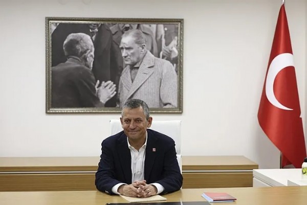 CHP yalanlamıştı, kayıtlar ortaya çıktı! O arabaya defalarca bindi