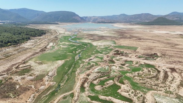 İzmir'de barajlar alarm veriyor! 40 günlük su kaldı
