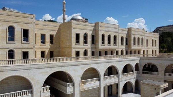 Murat Kurum: Kentsel dönüşümün en güzel örneklerinden biri Mardin Yeşilli'de