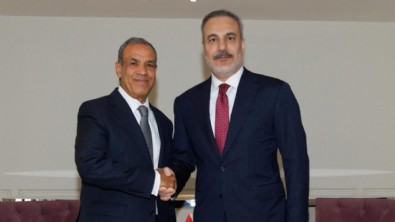 Hakan Fidan, Suudi Arabistan’da Mısırlı mevkidaşı Abdellaty ile görüştü