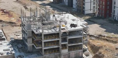 Vaat var konut yok! Yavaş Eleştirilerin odağında...