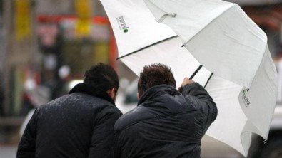 Marmara ve Ege'de fırtına: Rüzgarın hızı 60 kilometreyi bulacak