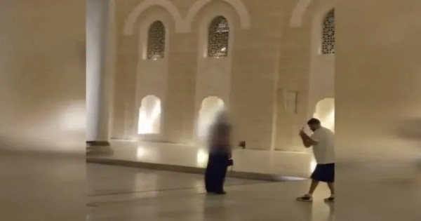 Sosyal medyada büyük tepki topladı: Çamlıca Cami avlusunda ahlaksız görüntüler