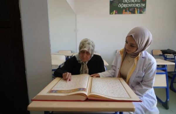 Öğrenmenin yaşı yok! 87yaşında ama...